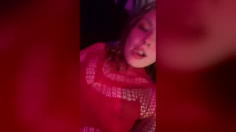 x3maxmaybe online show from March 12, 4:49 am