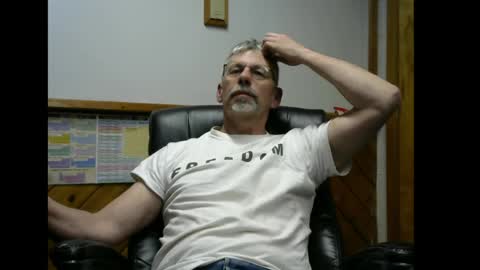 x7333 online show from April 20, 7:11 am