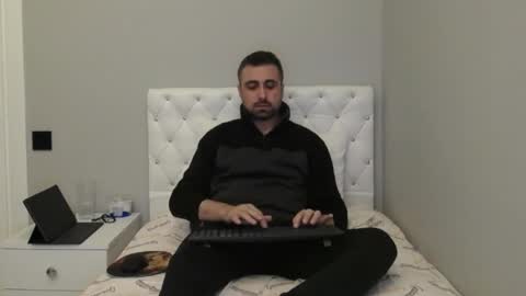 Mr. Lonely online show from April 11, 10:14 pm