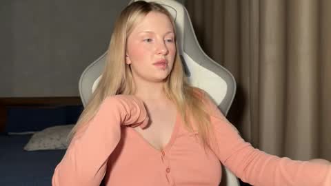 eva online show from November 30, 6:04 pm