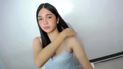xairah_doux online show from June 7, 3:22 am