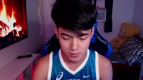 Prince Aldrian  online show from December 7, 5:43 am