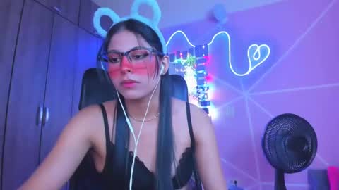XALLYSONX online show from February 11, 2:35 pm