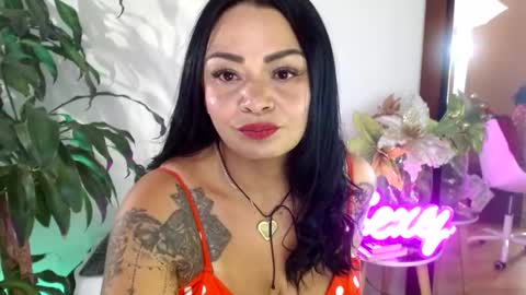 XAMARA1124 online show from February 5, 11:06 pm