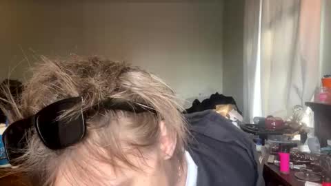 xander0zzz online show from February 24, 4:10 pm