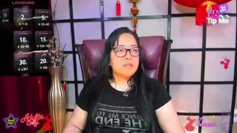 xander_taylor_ online show from July 25, 11:30 am