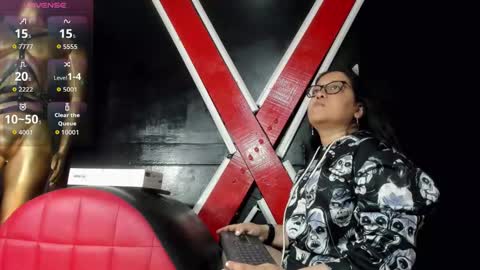 xander_taylor_ online show from October 7, 11:34 pm