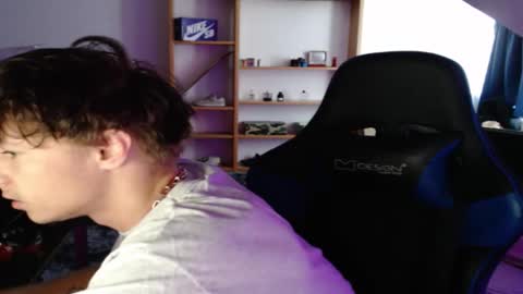 Snapshot of xandiigmusik chatting on September 13, 12:40 pm rx4per online show from September 13, 12:40 pm