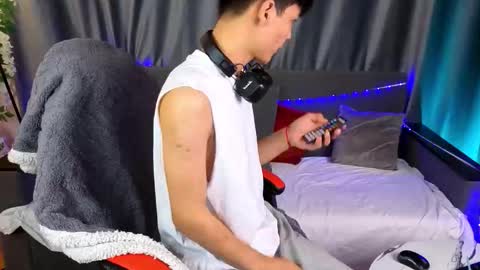 Elvin online show from February 26, 6:44 pm