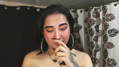 Nira   NOT INTO CHEAP GUYS  online show from January 11, 8:54 pm