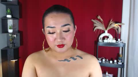 Nira   NOT INTO CHEAP GUYS  online show from October 16, 11:36 pm