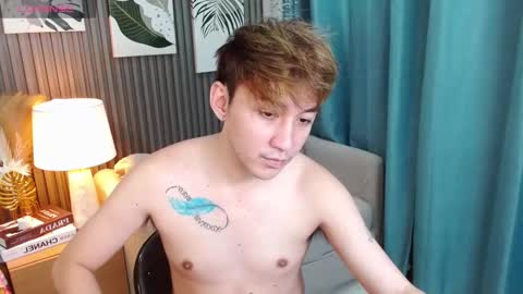 khris online show from January 6, 4:33 pm