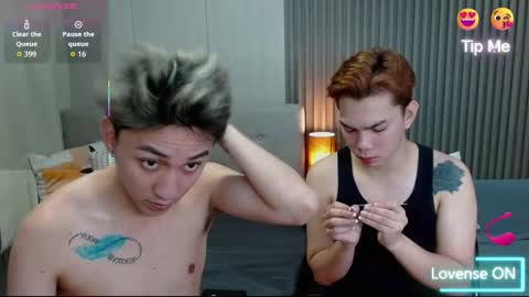 khris online show from October 31, 1:00 pm