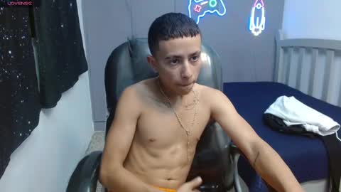 xavii_18_ online show from March 6, 5:33 pm