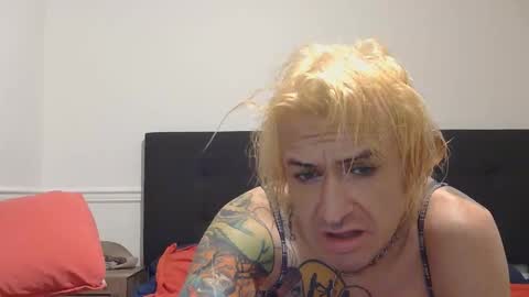 xbigshooter85 online show from November 16, 11:45 am