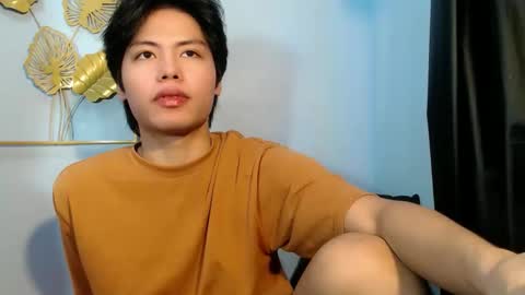 xcharls08 online show from May 12, 3:15 am