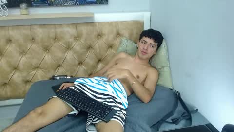 xebastwink online show from April 18, 7:58 pm