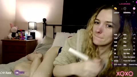 Snapshot of xelliee_rosex chatting on March 8, 8:35 pm EllieeRose online show from March 8, 8:35 pm