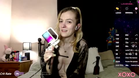 Snapshot of xelliee_rosex chatting on January 30, 12:48 pm EllieeRose online show from January 30, 12:48 pm