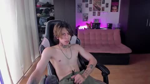 xIce Boy online show from May 6, 8:48 pm