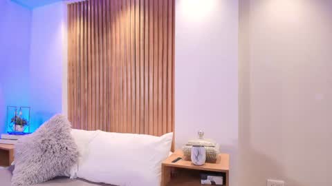 XIMENA LOPEZ online show from February 26, 8:56 pm