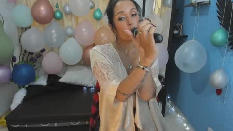 Ximena online show from January 25, 6:35 pm