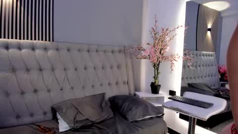 Xiomara online show from January 11, 5:02 am