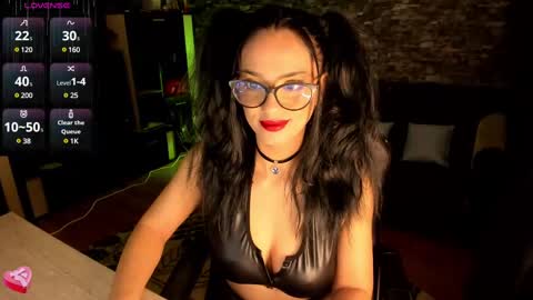 Lara online show from March 1, 10:21 pm