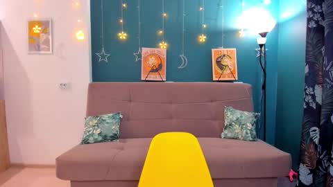 Chloe online show from February 14, 8:42 am