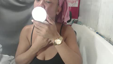xnewcummachinex online show from June 3, 7:33 am