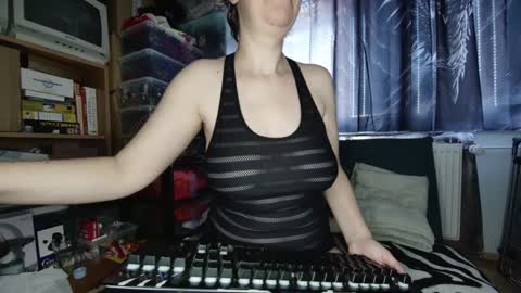 xnicetitsx online show from January 14, 9:45 am