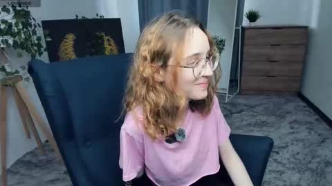 Kylie  online show from September 21, 7:34 am