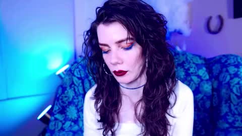 Bella Bondai online show from February 8, 5:22 am