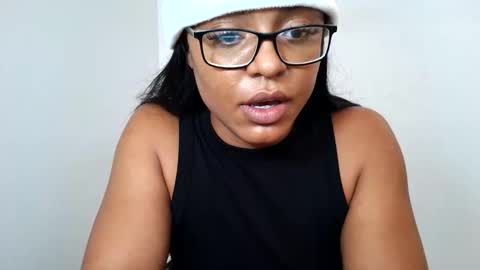 Xoee Winters online show from December 14, 6:36 pm