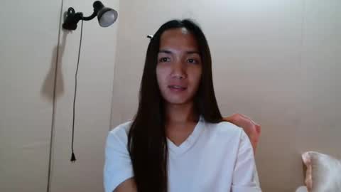 Snapshot of xoxo_gossipgirl29 chatting on October 3, 5:16 am CLAUDIA online show from October 3, 5:16 am