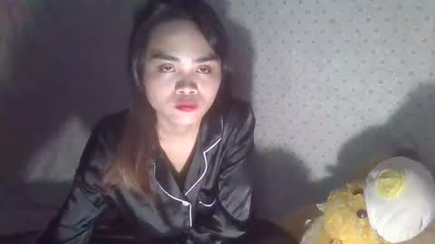 Snapshot of xpinaycreamcockx chatting on December 2, 12:35 pm JHANA online show from December 2, 12:35 pm