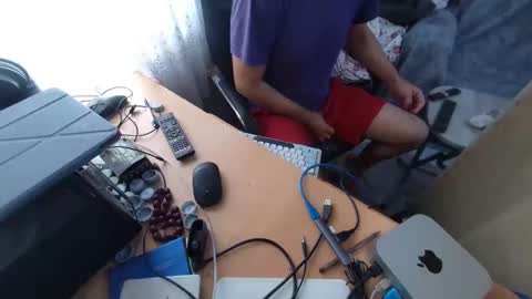 Snapshot of xrokettt chatting on September 17, 1:47 pm xrokettt online show from September 17, 1:47 pm