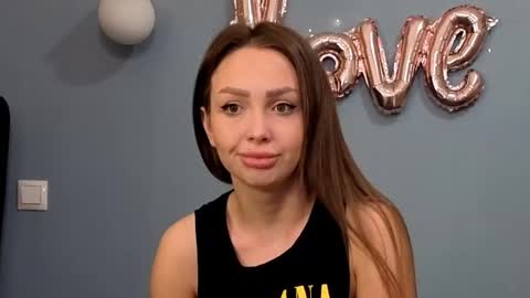 AnnaMaee online show from February 16, 11:05 pm