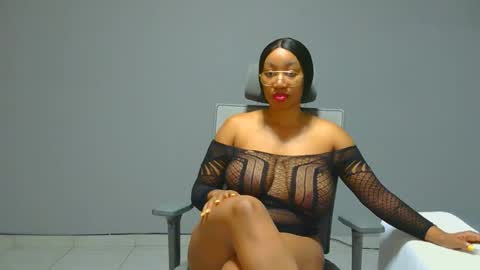 spykeXtee online show from March 25, 5:25 am