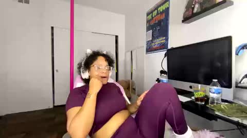 xStarGazingx online show from October 10, 6:08 am