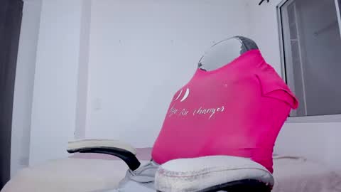 xtalianahotx online show from June 26, 5:13 am