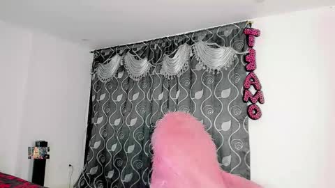 Femboy Exotic online show from September 13, 6:27 am