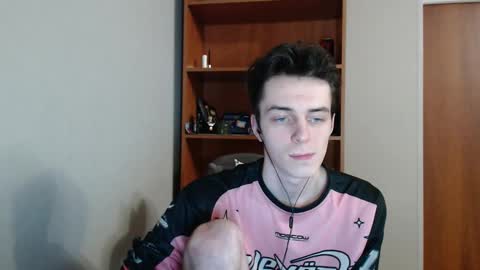 traqqq online show from October 2, 9:02 pm