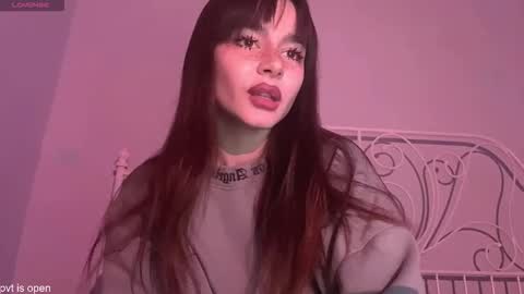 Lily online show from December 18, 9:43 pm