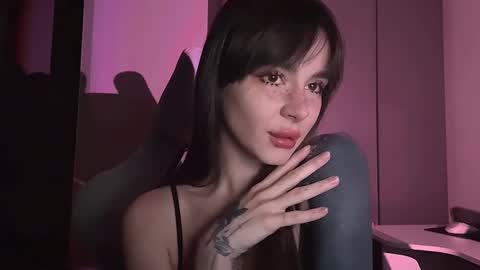 Lily online show from December 5, 5:50 am