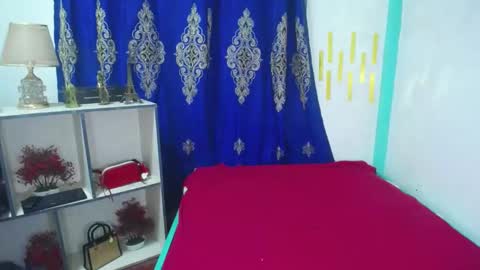 xxapplebabexx online show from February 28, 8:39 pm