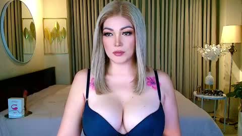 MISS NATALIA online show from October 15, 12:03 am