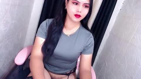 divine online show from October 13, 11:29 pm