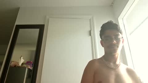 Snapshot of xxjasoneecxx chatting on February 9, 10:32 pm XxJasoneecxX online show from February 9, 10:32 pm