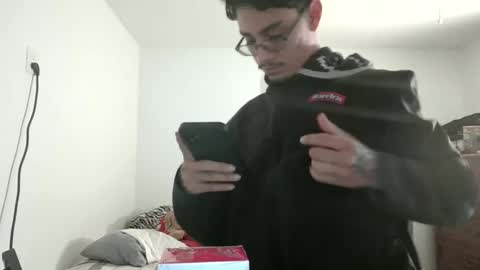 Snapshot of xxjasoneecxx chatting on February 25, 10:53 pm XxJasoneecxX online show from February 25, 10:53 pm